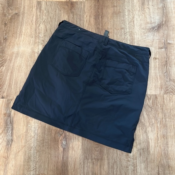 REI skort - Picture 3 of 5